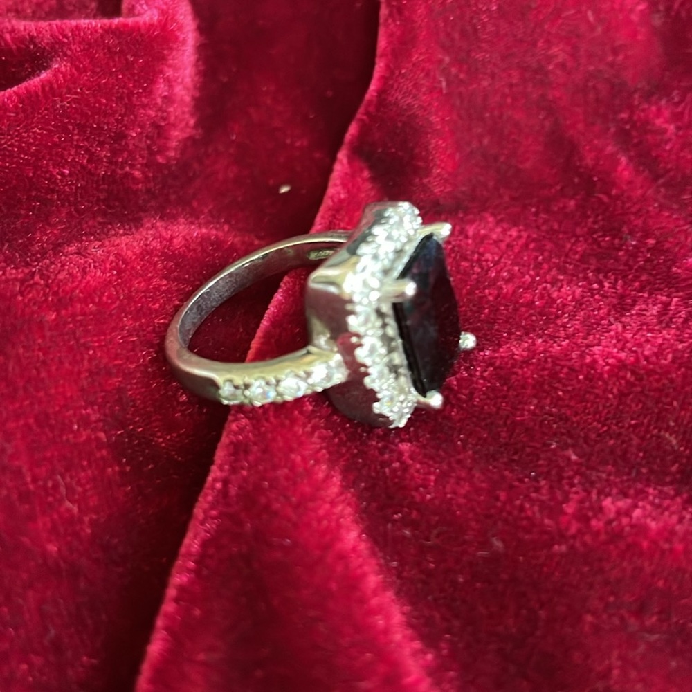 Premiere Designs ring - Picture 3 of 3